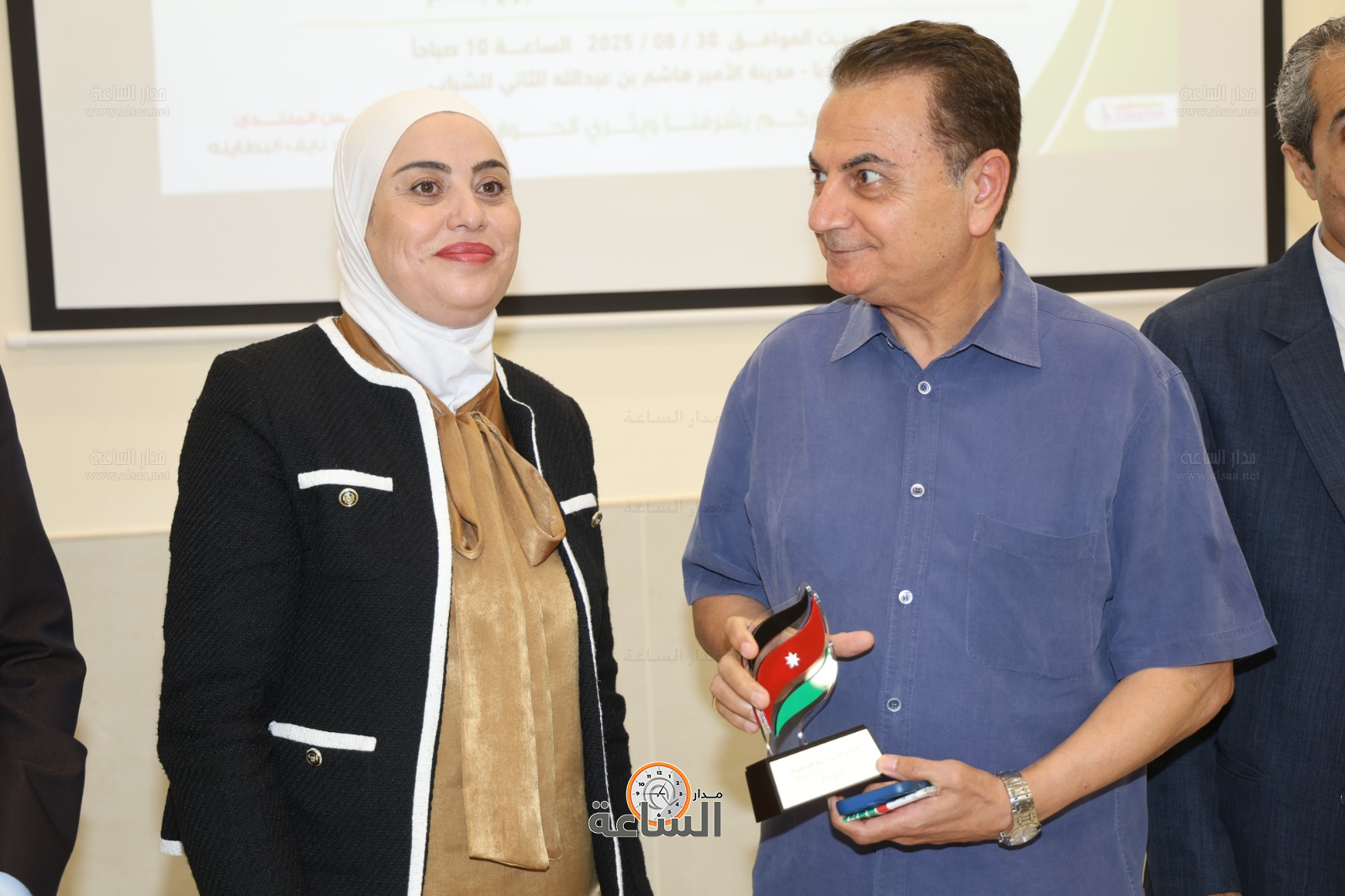 Madar Al-Saa Images 0.7671041514357185