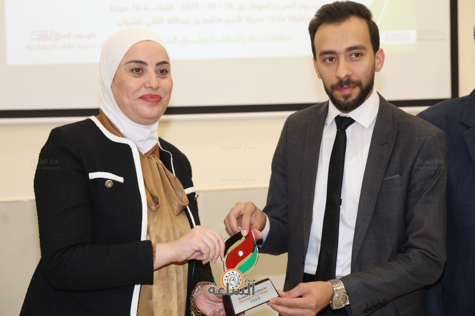 Madar Al-Saa Images 0.12451014734864496