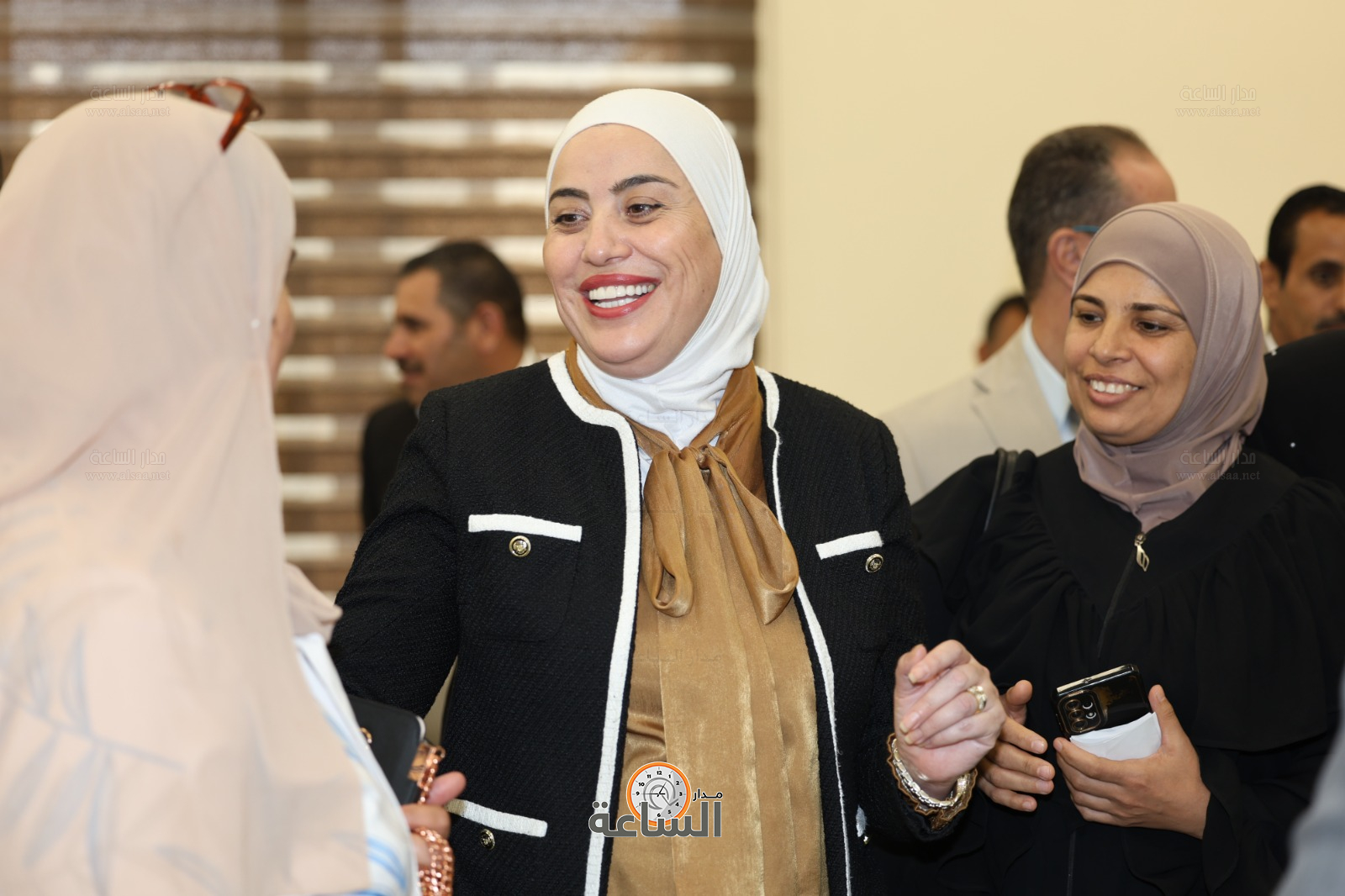 Madar Al-Saa Images 0.005869435727442807