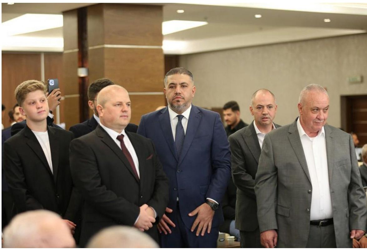 Madar Al-Saa Images 0.8816262786894759