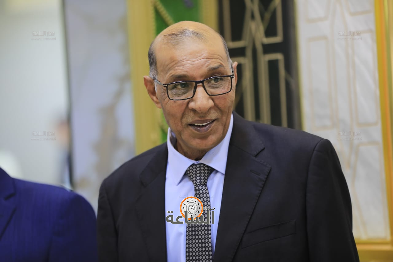 Madar Al-Saa Images 0.32469427423364217