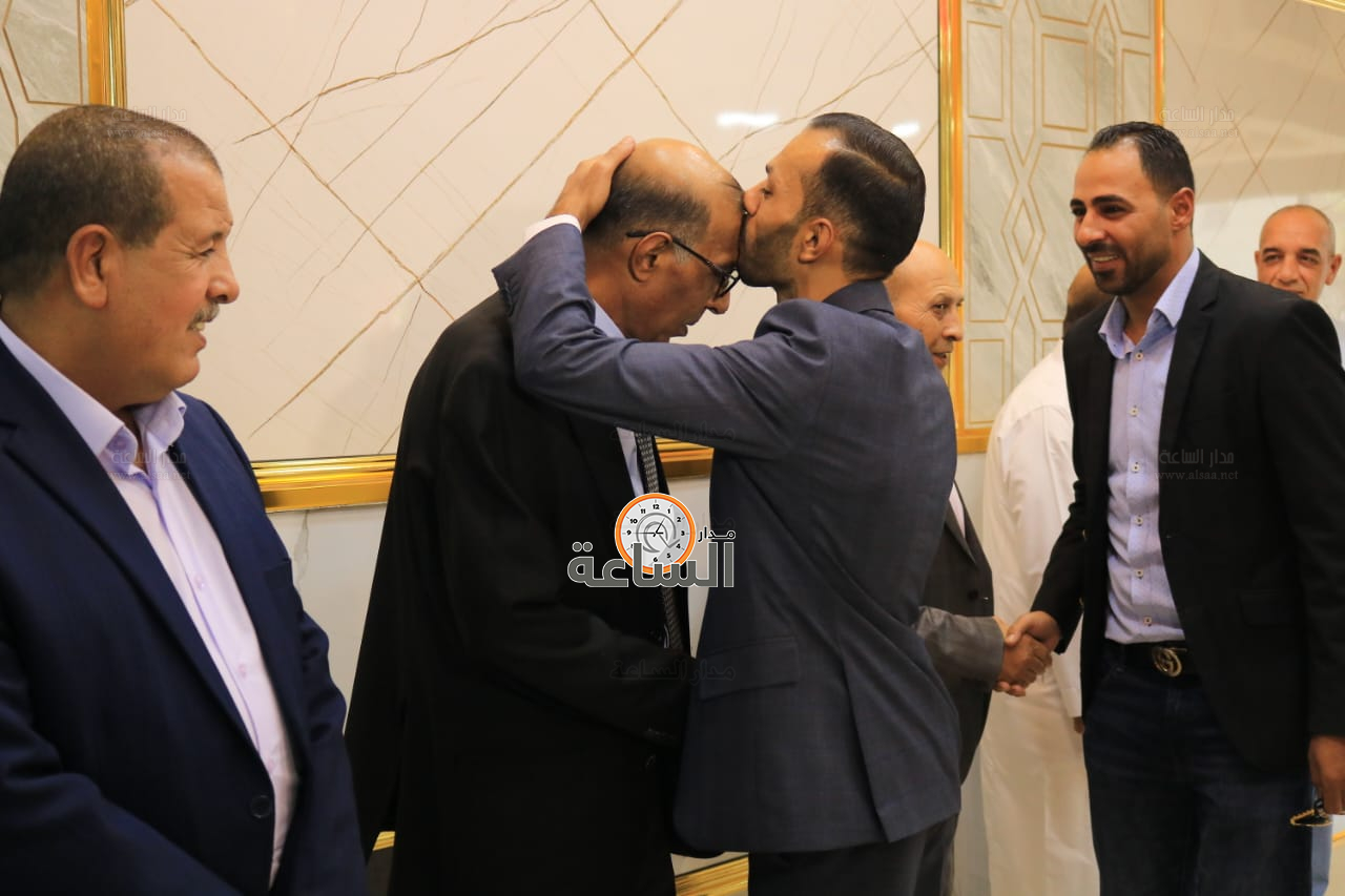 Madar Al-Saa Images 0.8519732855043768