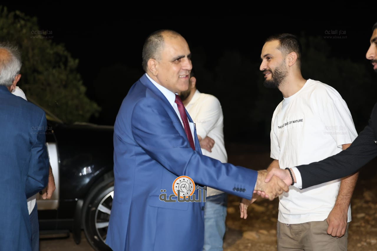 Madar Al-Saa Images 0.9013458531187158