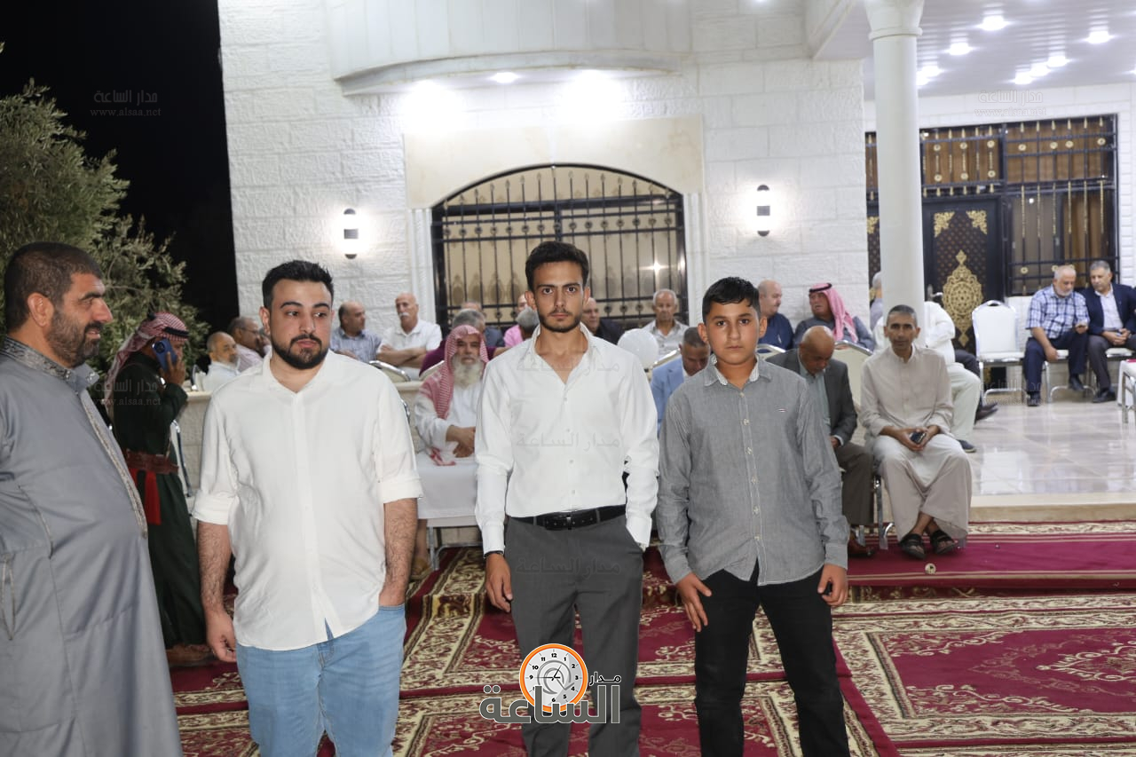 Madar Al-Saa Images 0.931283643426357