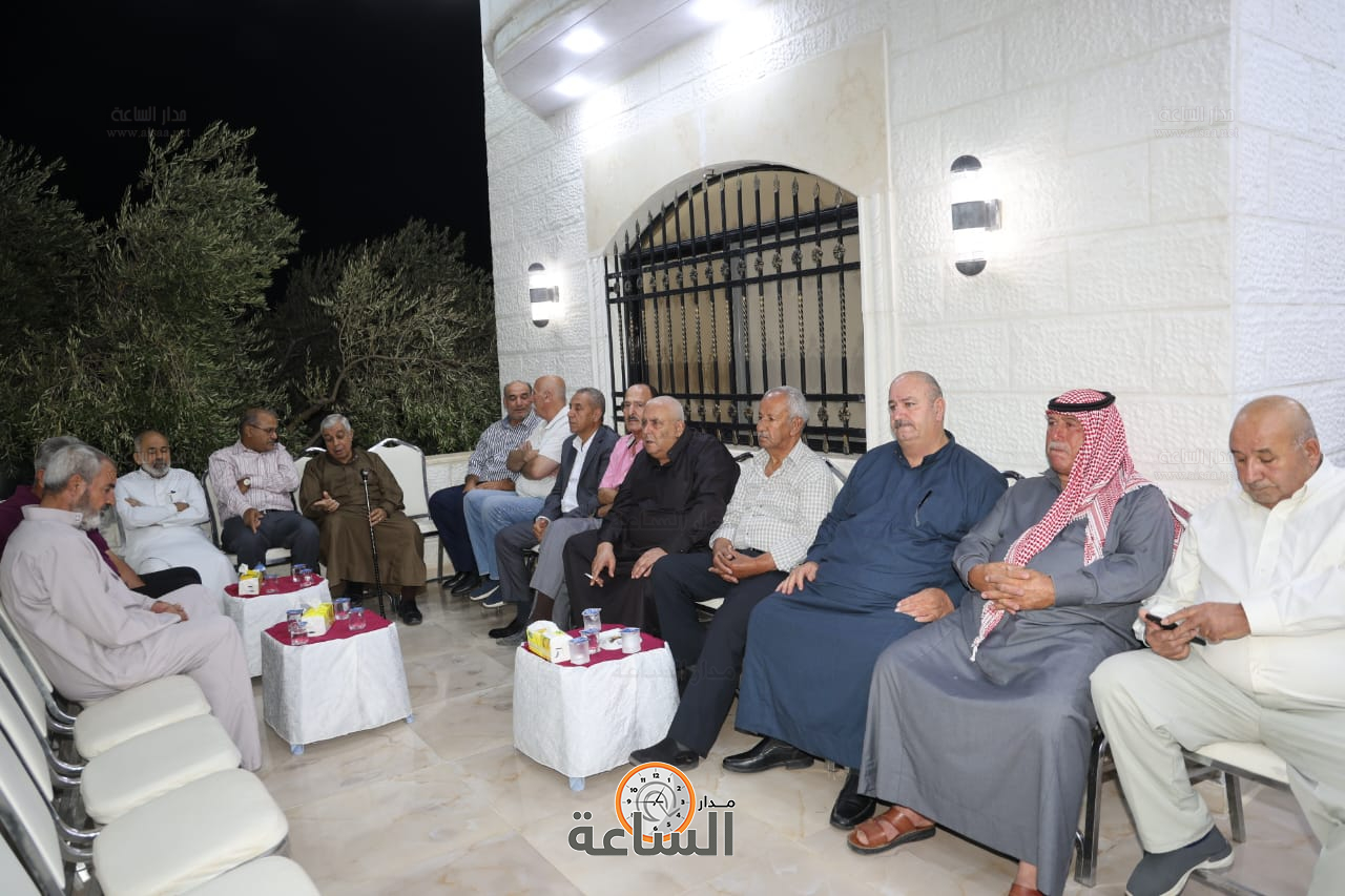 Madar Al-Saa Images 0.7132169738151517