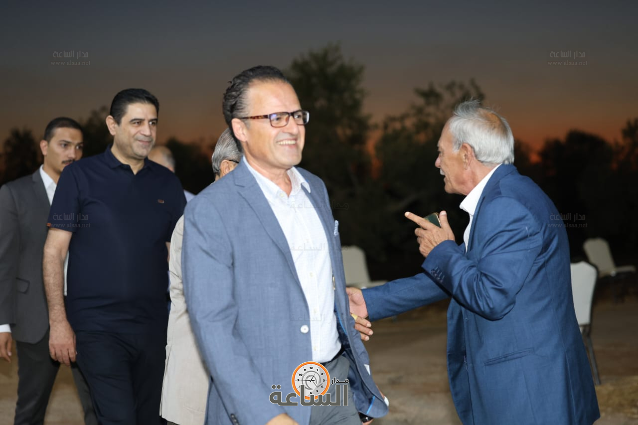 Madar Al-Saa Images 0.4217997437505411