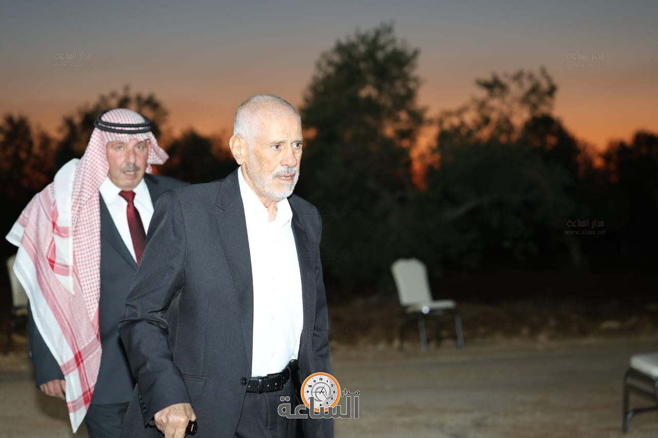 Madar Al-Saa Images 0.7306979113760114