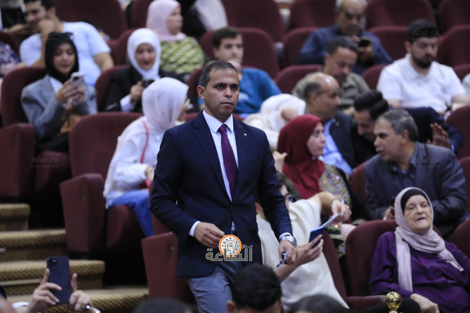 Madar Al-Saa Images 0.8492549392384322