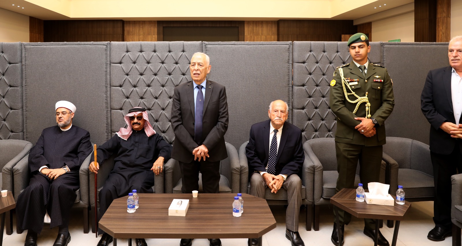 Madar Al-Saa Images 0.7917231575151095