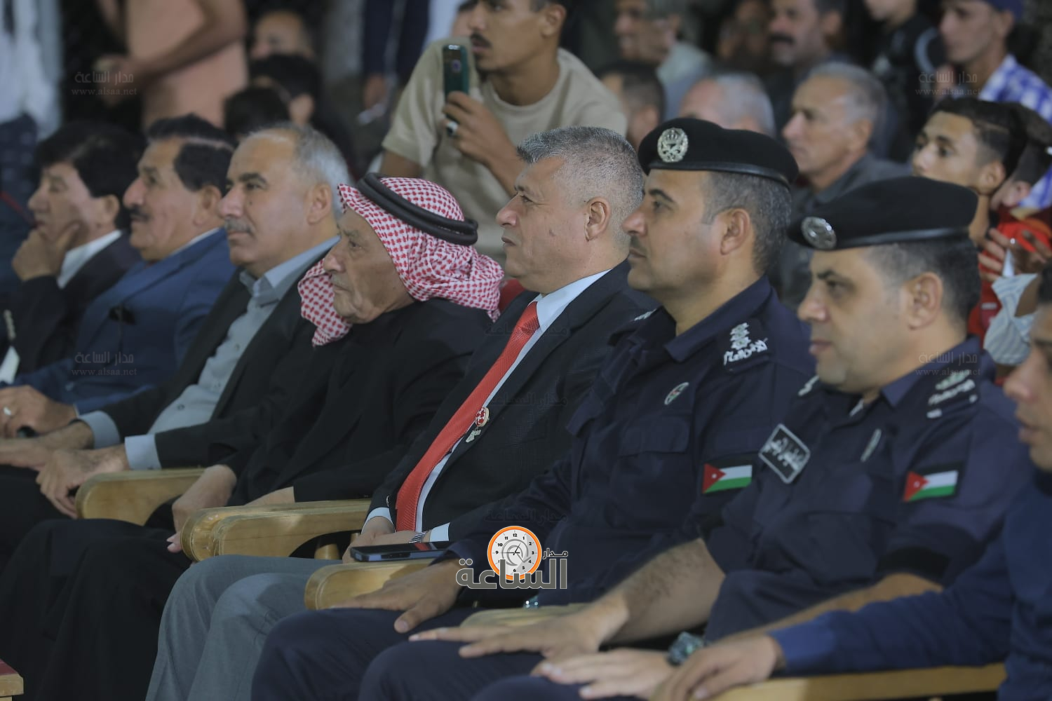 Madar Al-Saa Images 0.9189874563137682