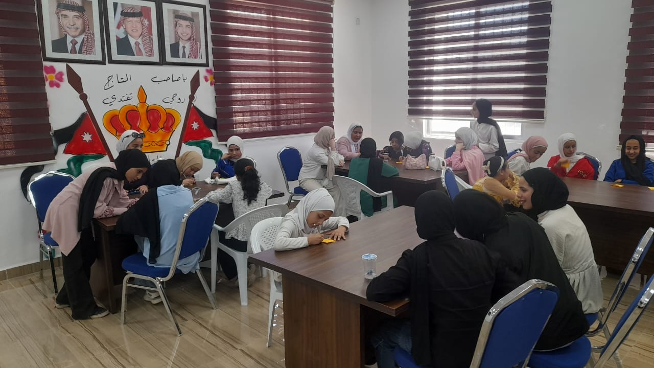 Madar Al-Saa Images 0.38996963563552867