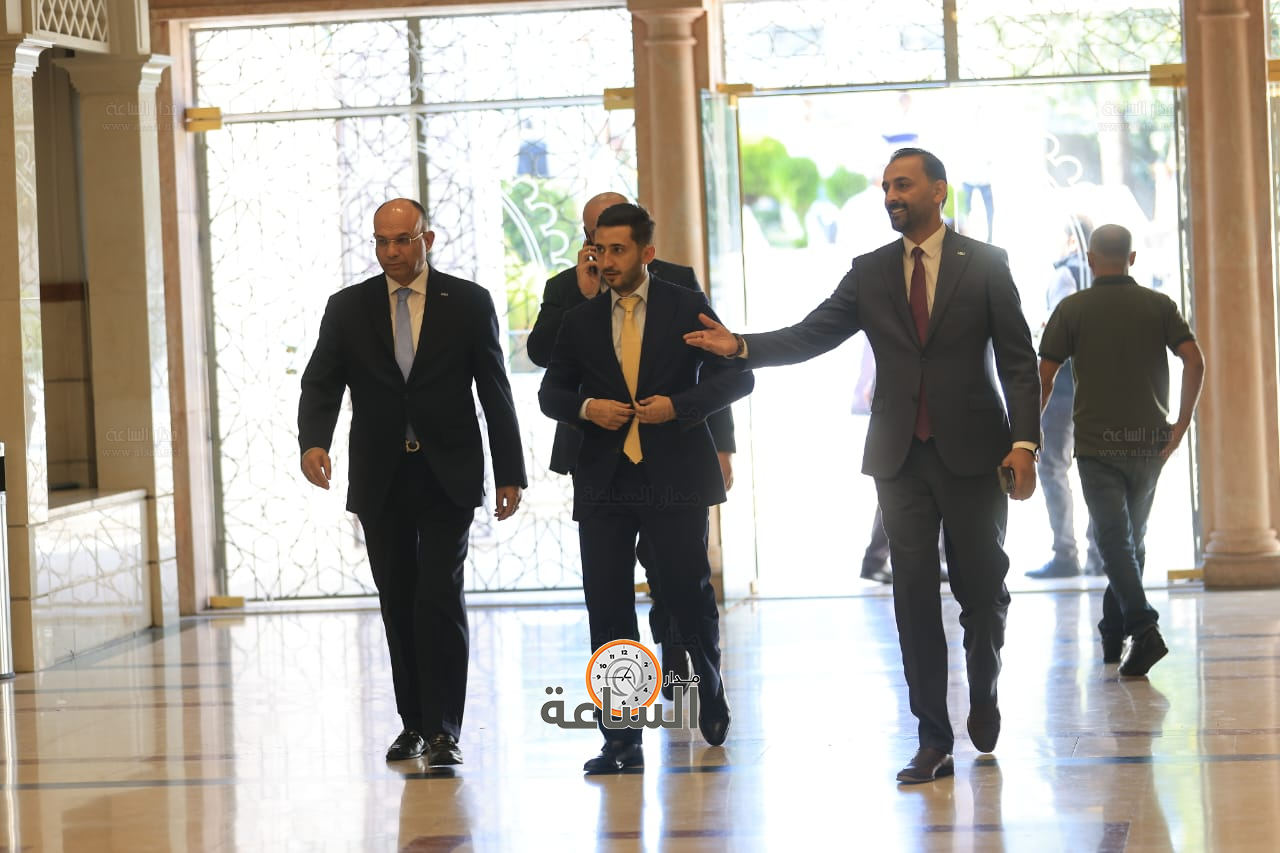 Madar Al-Saa Images 0.08058292581155357