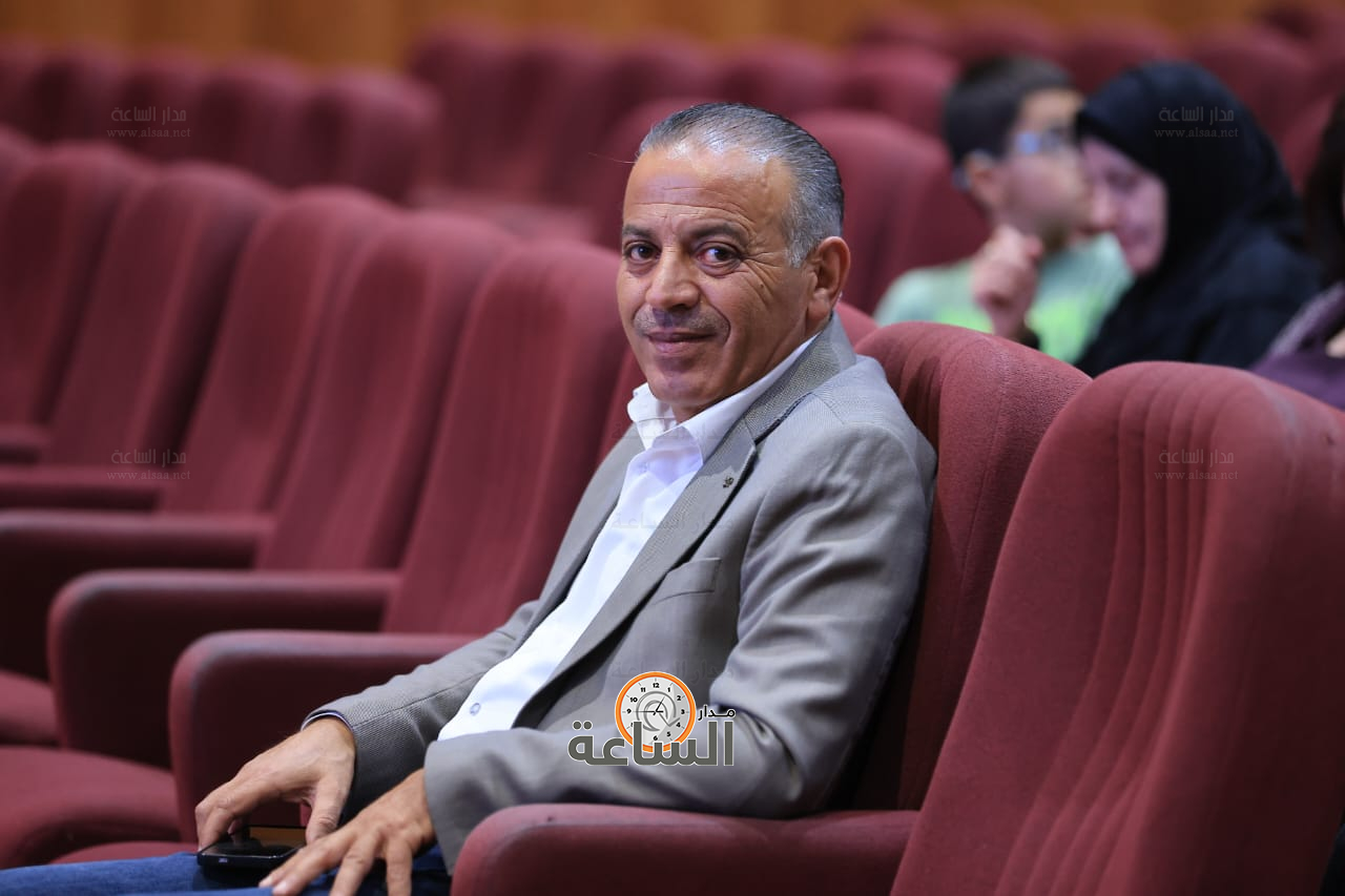 Madar Al-Saa Images 0.12637032283646465