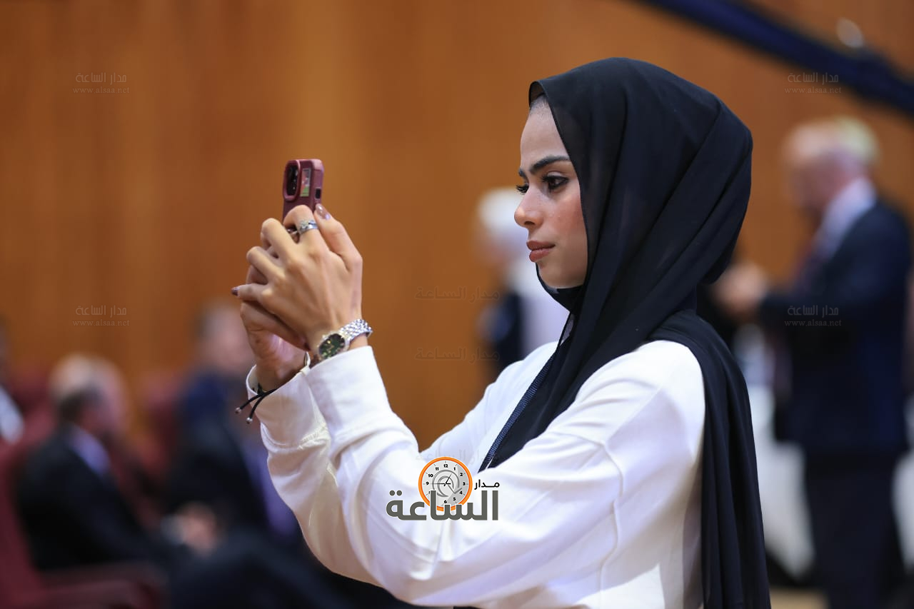 Madar Al-Saa Images 0.5931228734254955