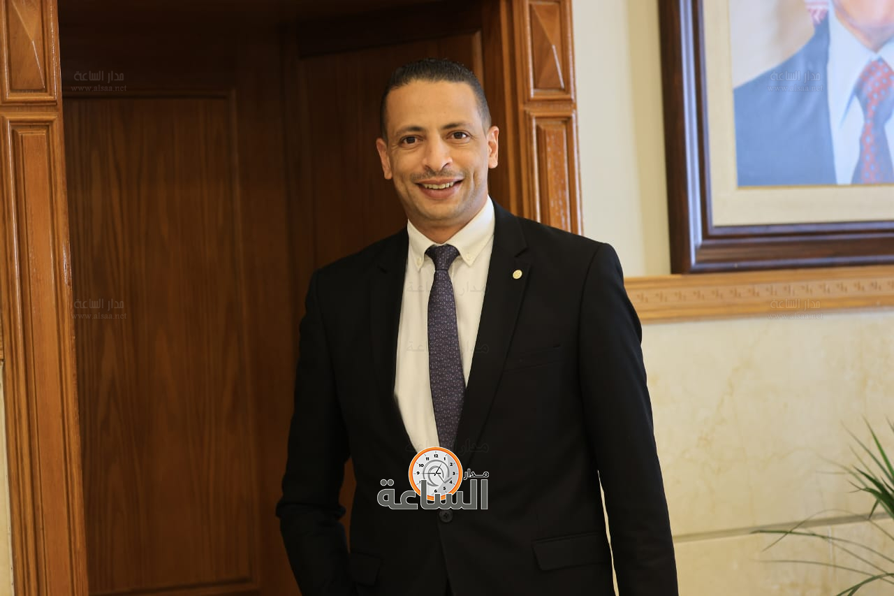 Madar Al-Saa Images 0.9854210286548837