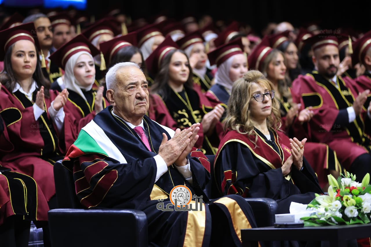 Madar Al-Saa Images 0.4236161117161743