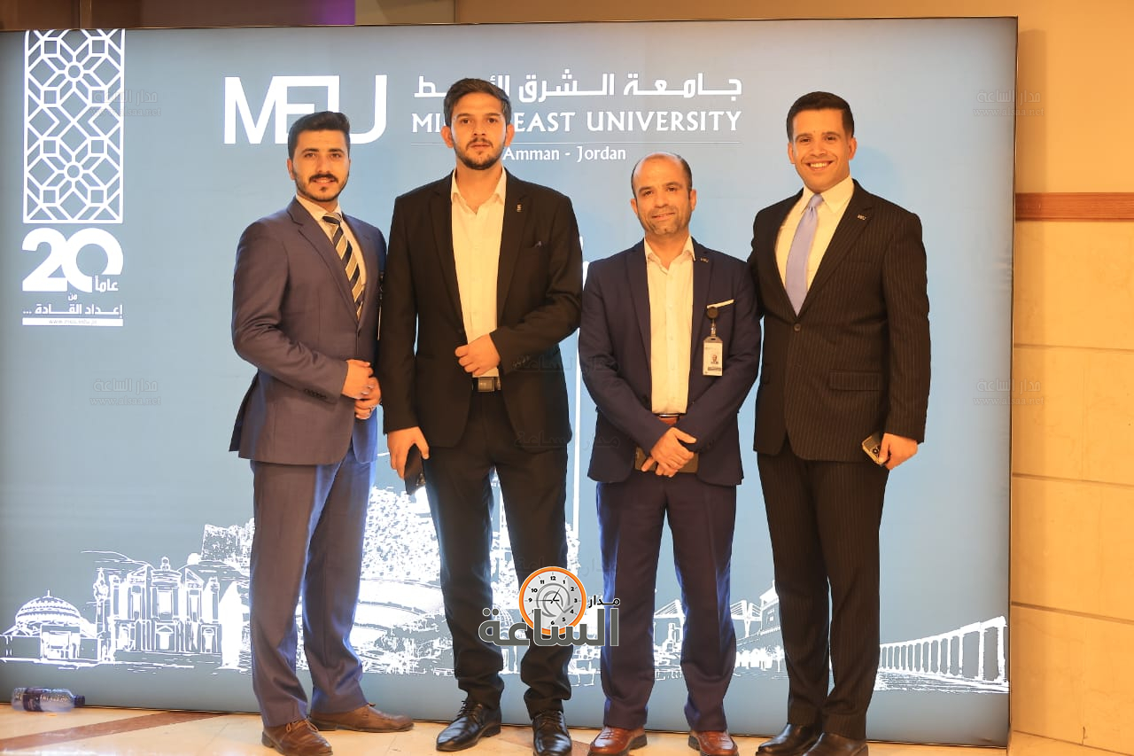 Madar Al-Saa Images 0.34321746194283775