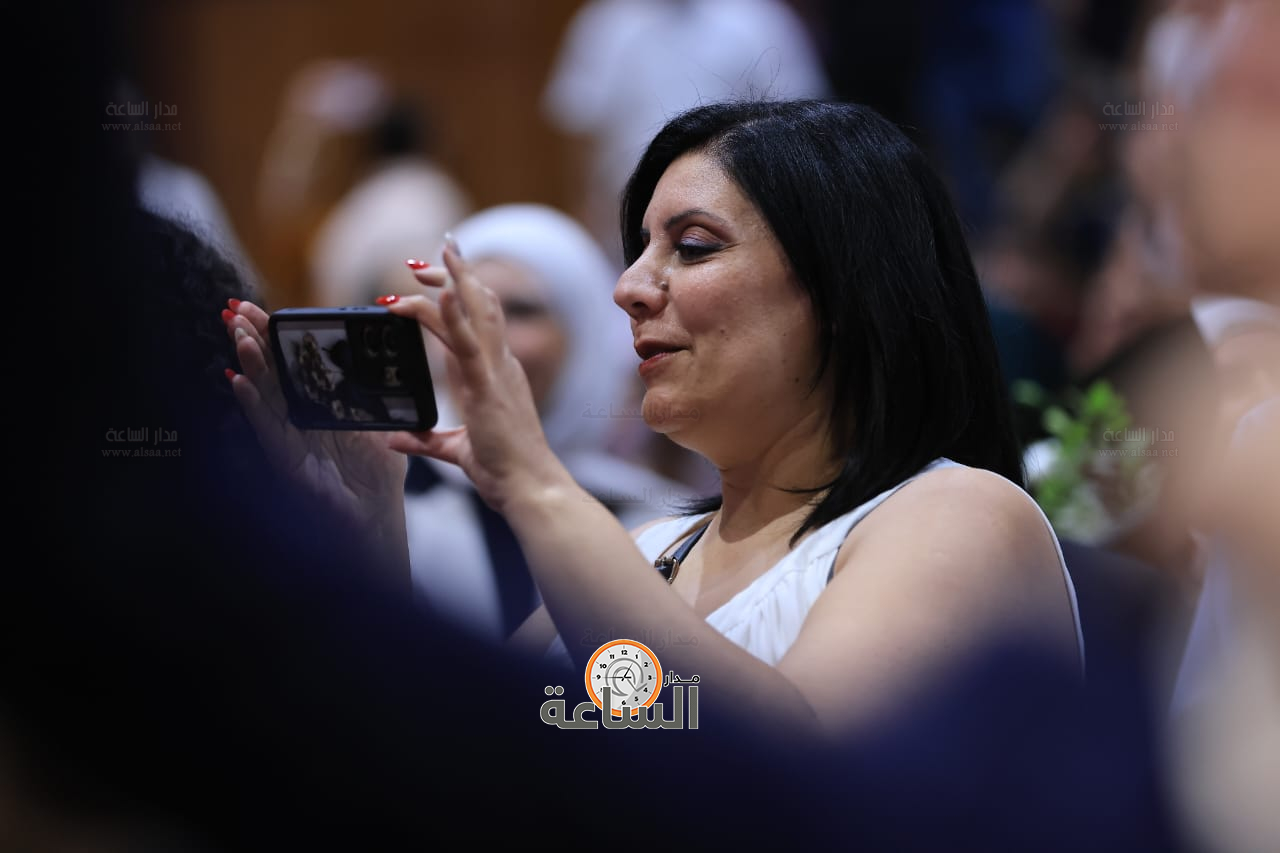 Madar Al-Saa Images 0.03451110446312