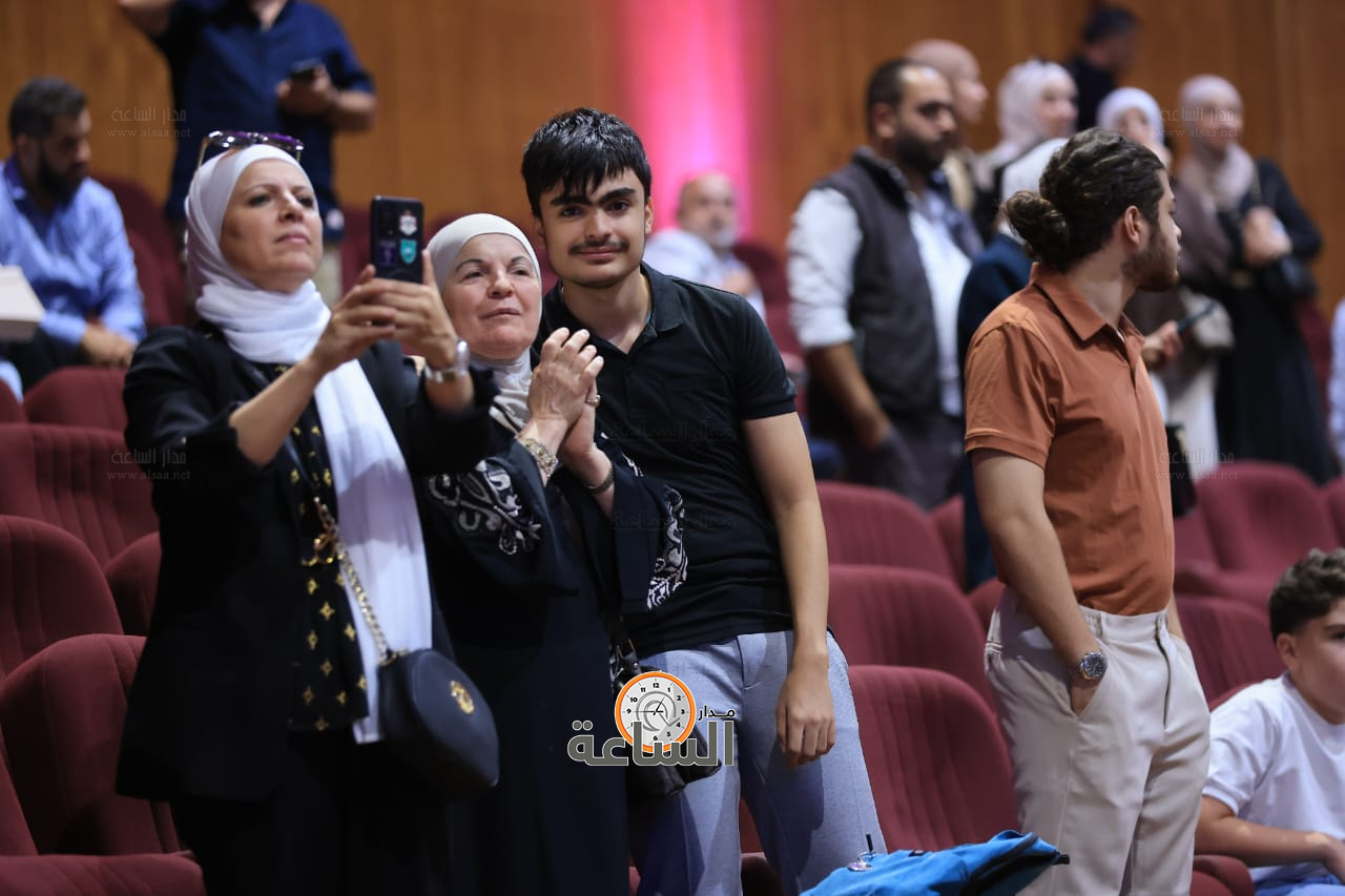 Madar Al-Saa Images 0.6179812170950134