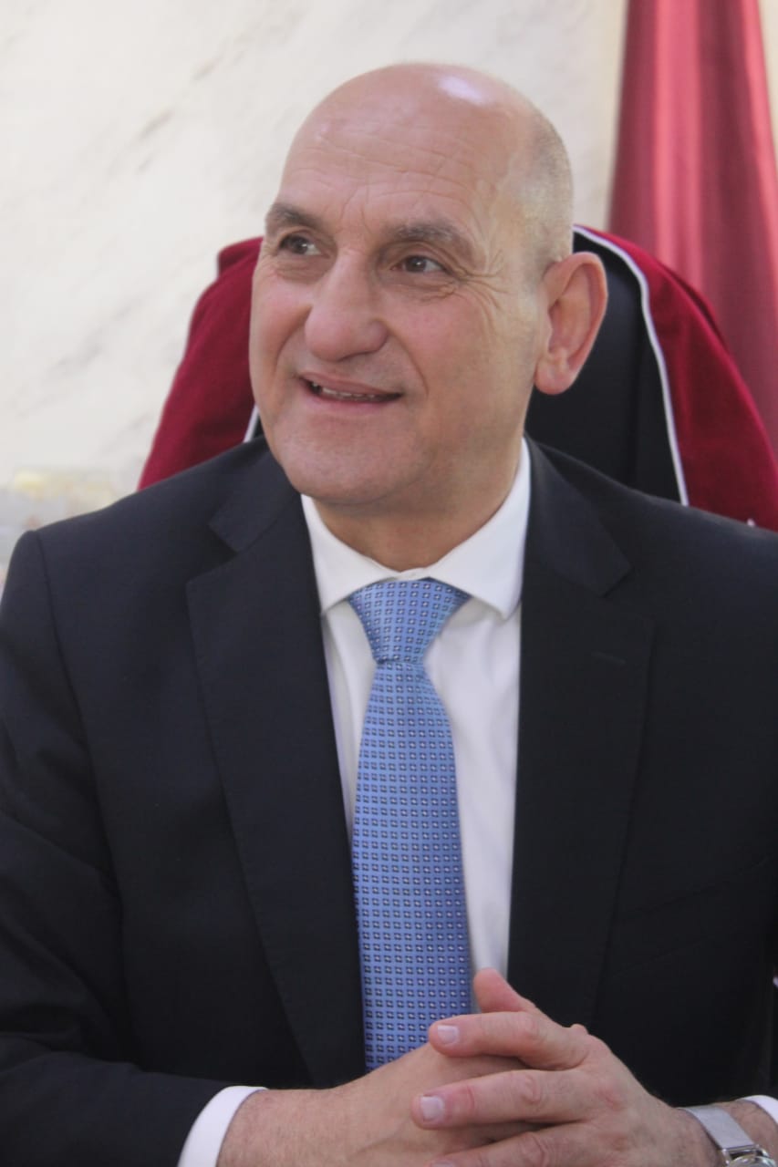 Madar Al-Saa Images 0.49413079261245774