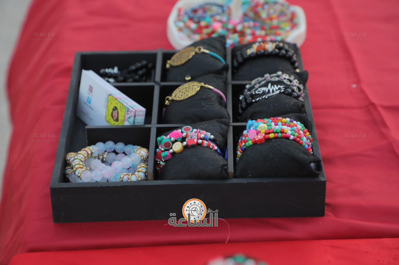 Madar Al-Saa Images 0.6310940245472312