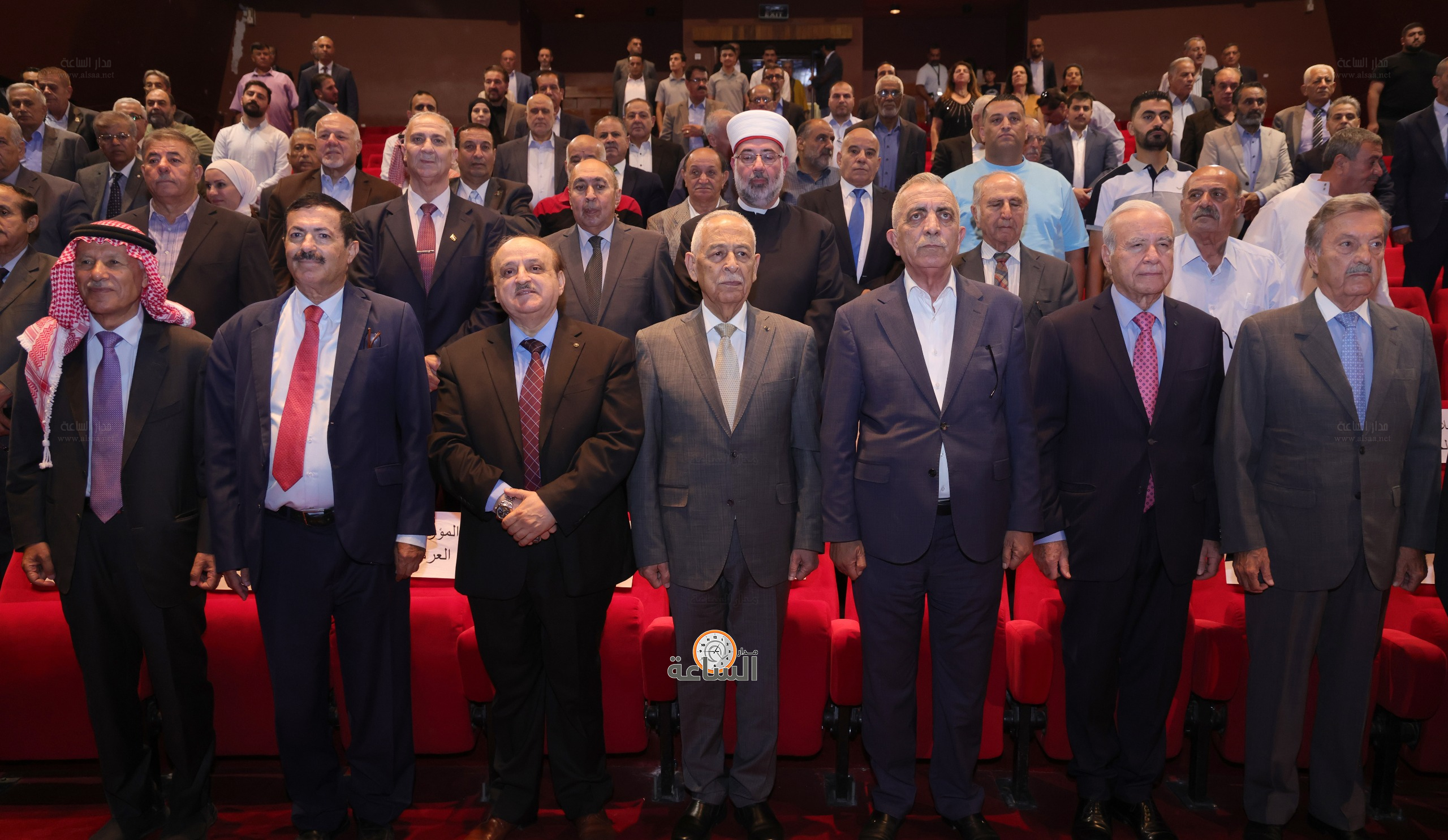 Madar Al-Saa Images 0.8822549781899938