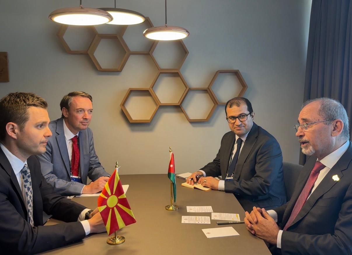 Madar Al-Saa Images 0.6018889936098539