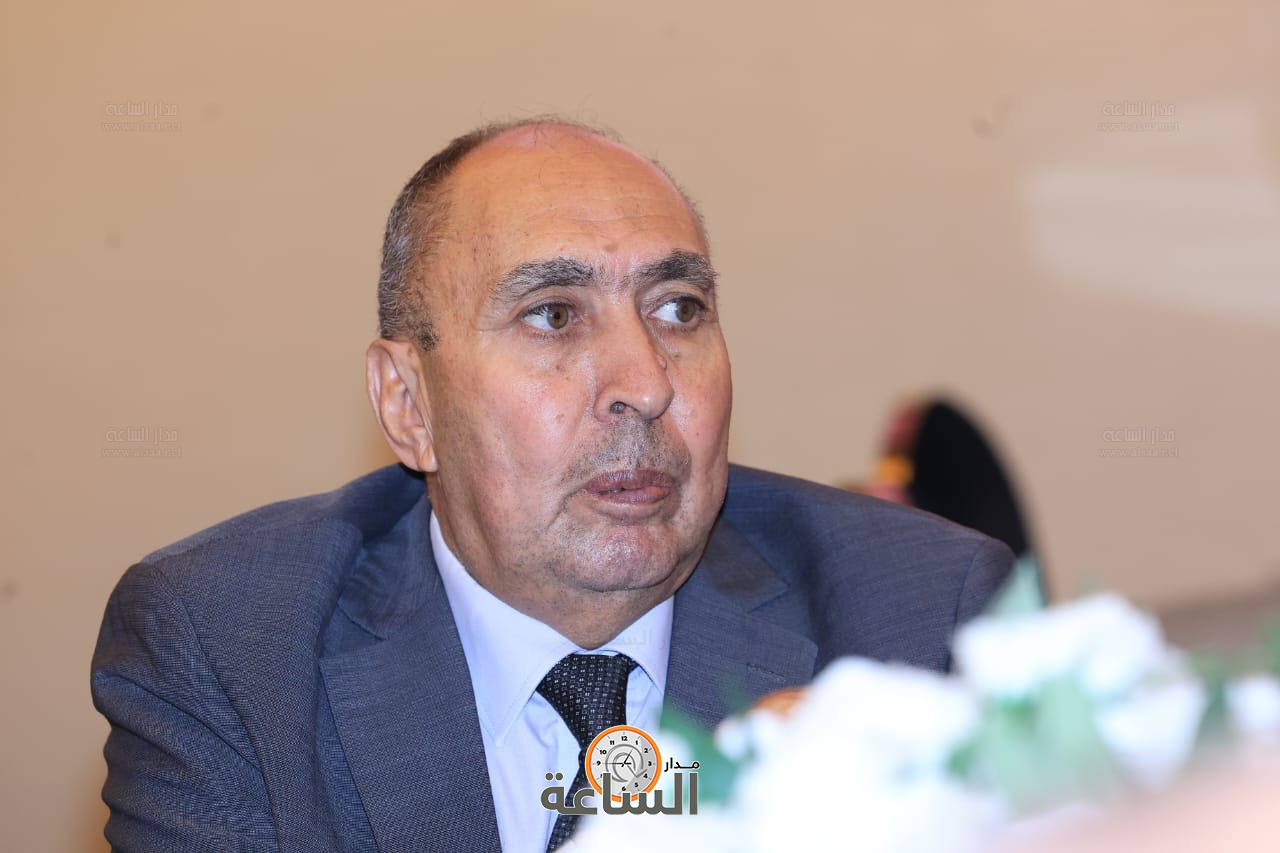 Madar Al-Saa Images 0.40163703506293025