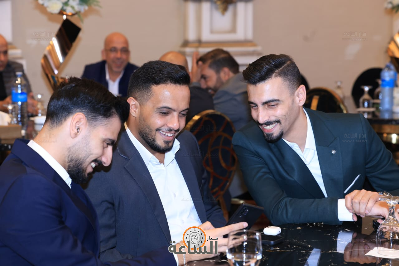 Madar Al-Saa Images 0.3721919870488285