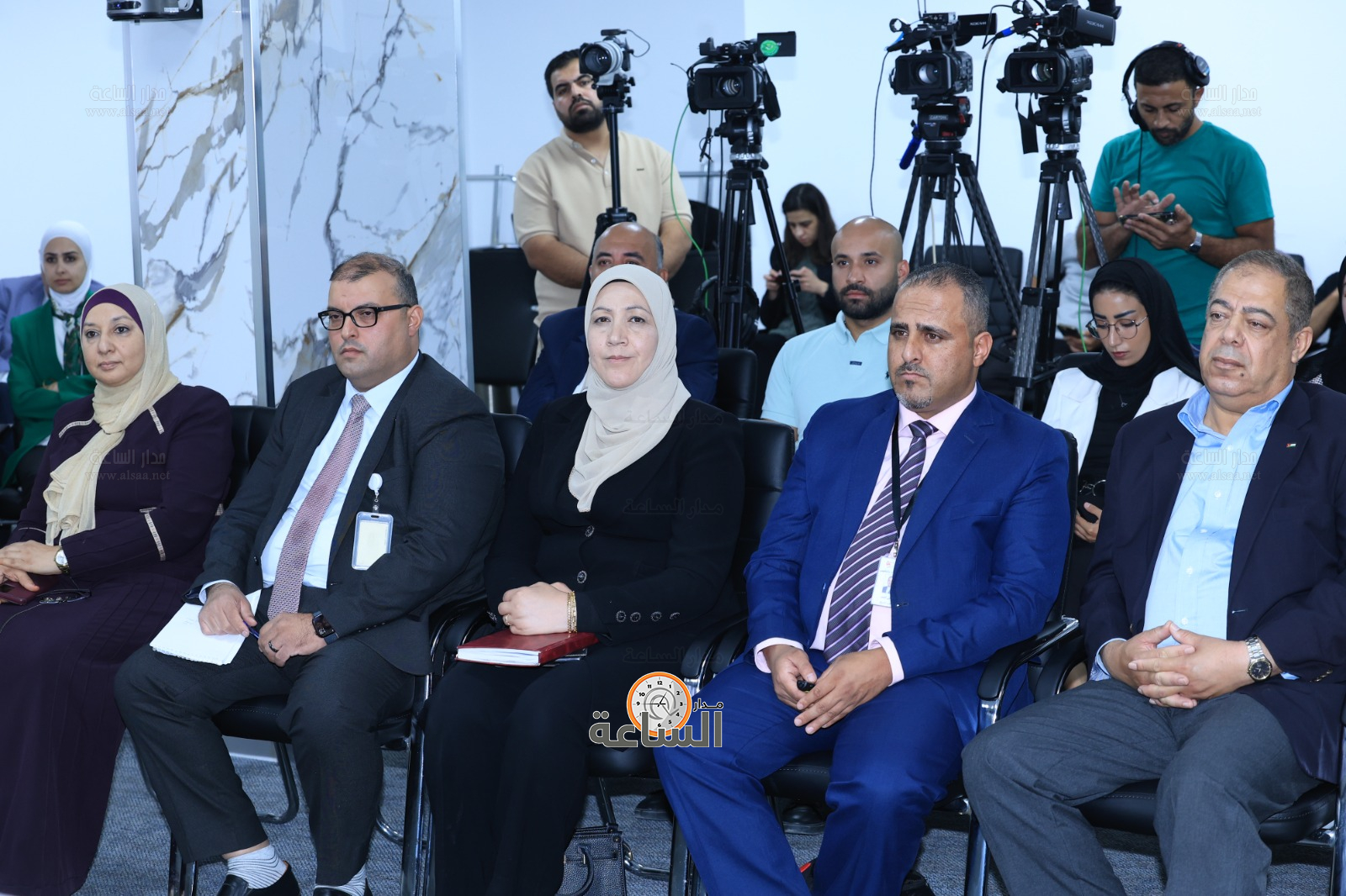 Madar Al-Saa Images 0.9138259196641253