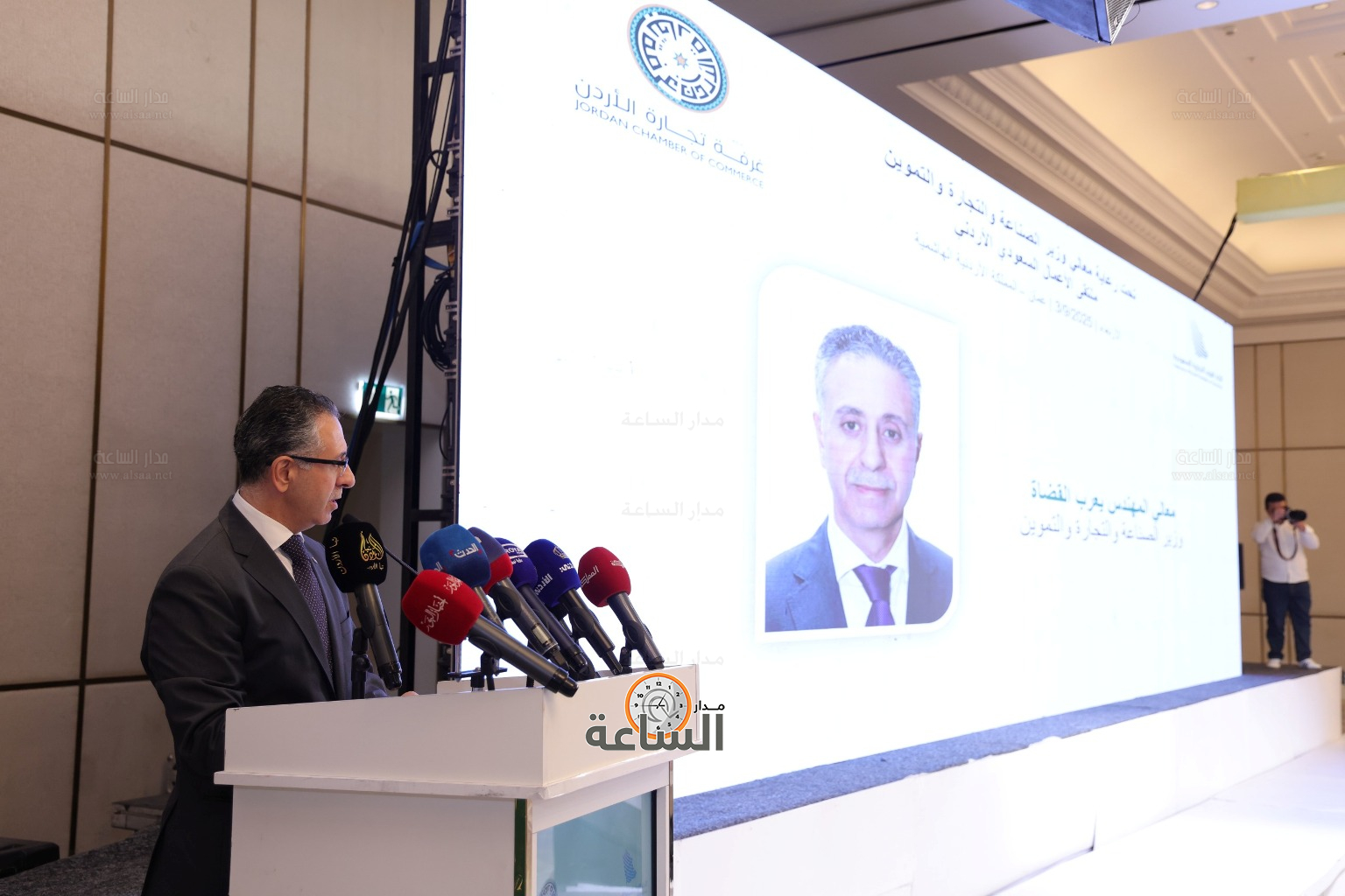 Madar Al-Saa Images 0.690192235173406