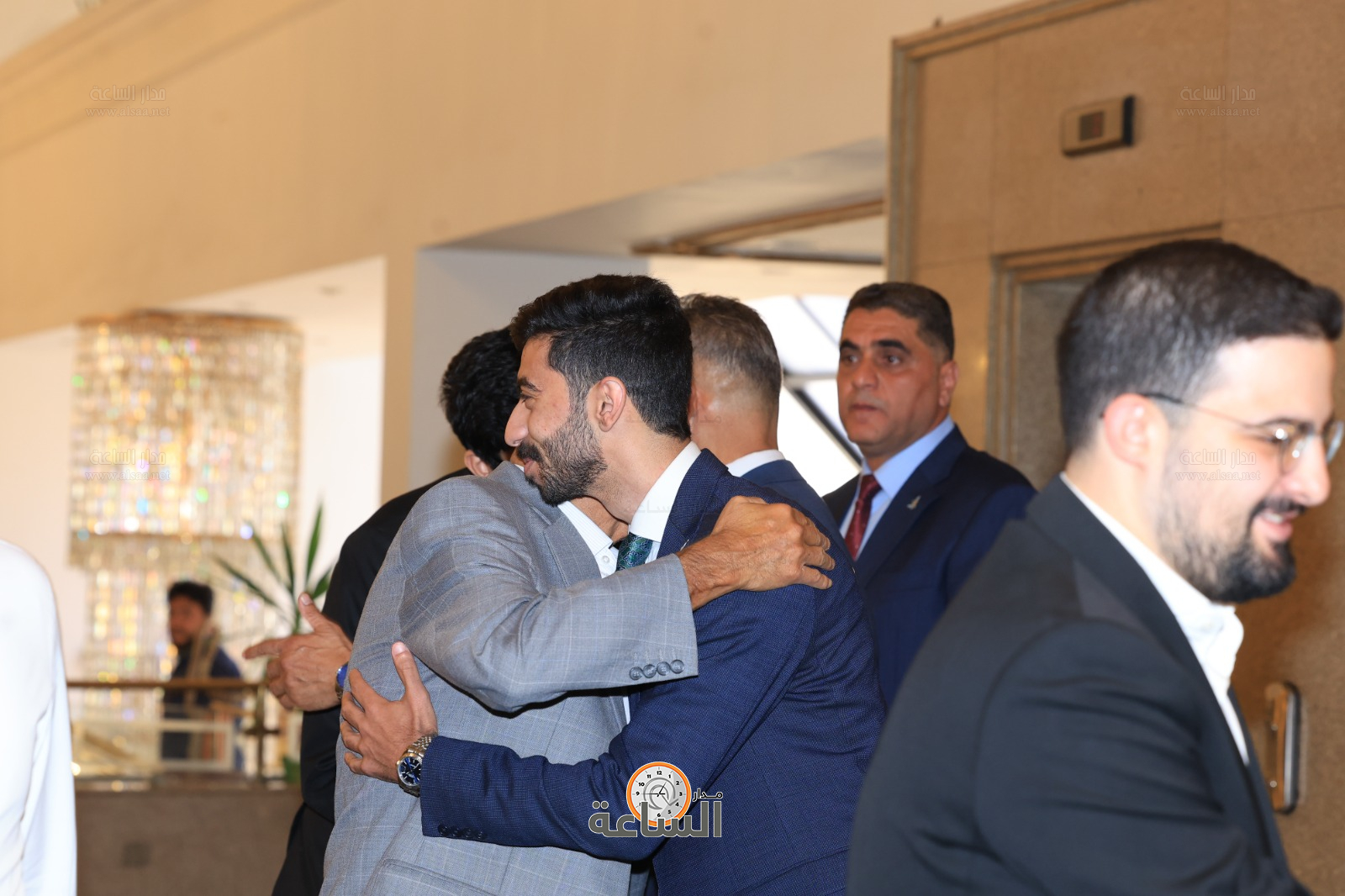 Madar Al-Saa Images 0.00496429674628307