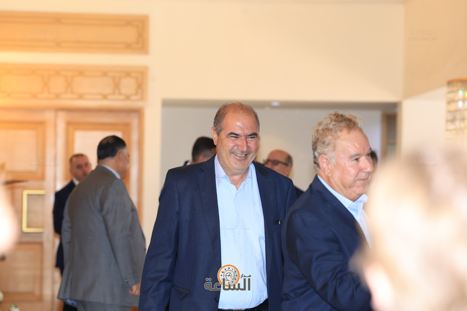 Madar Al-Saa Images 0.7286634843278287