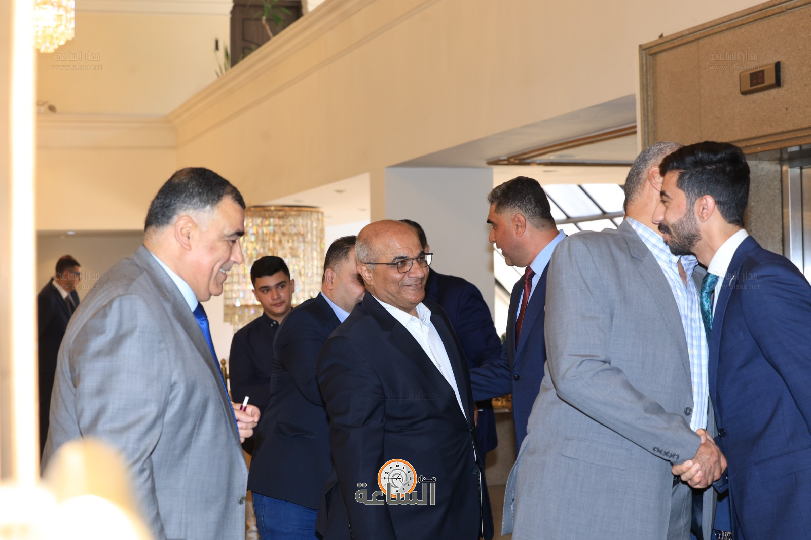 Madar Al-Saa Images 0.5569315555168228