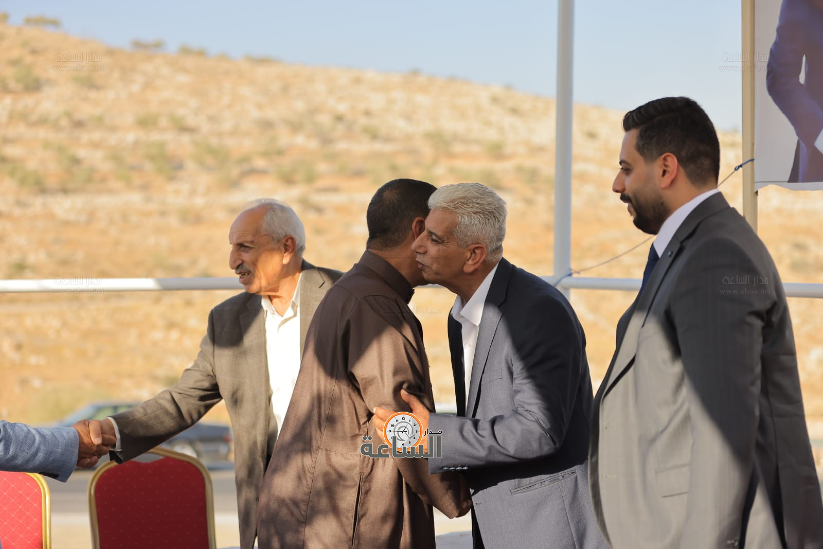 Madar Al-Saa Images 0.517426388220774