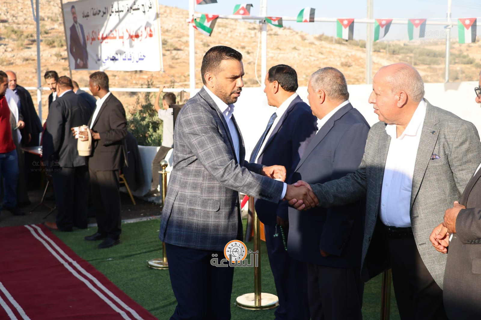 Madar Al-Saa Images 0.7628214352222522