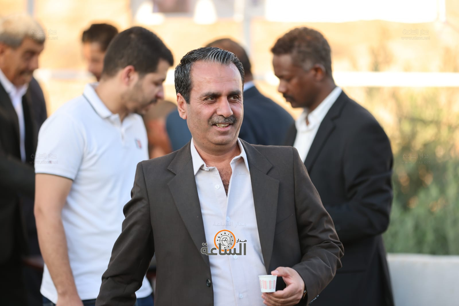 Madar Al-Saa Images 0.43505010334169447