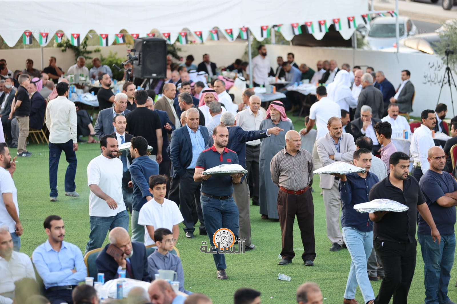 Madar Al-Saa Images 0.41001532733966883