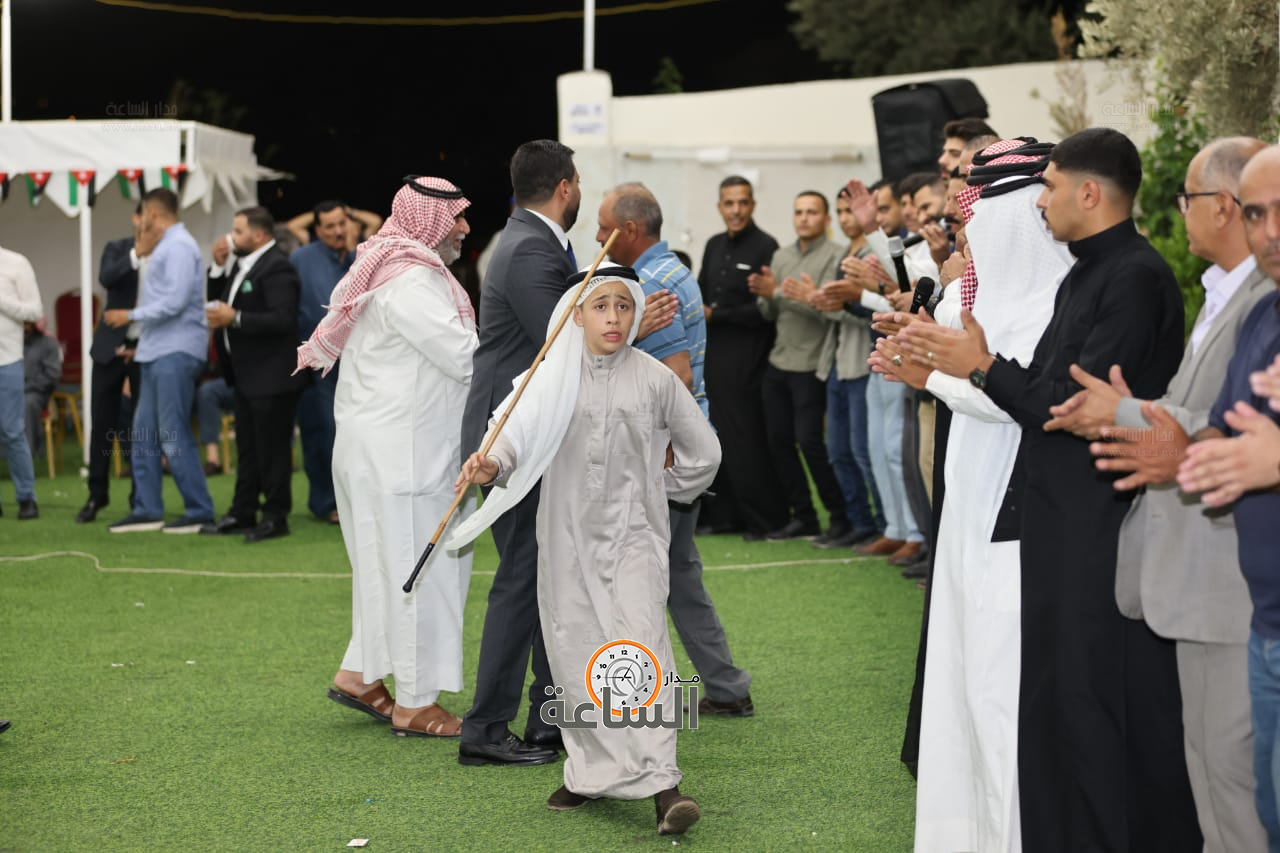 Madar Al-Saa Images 0.6959638476633051