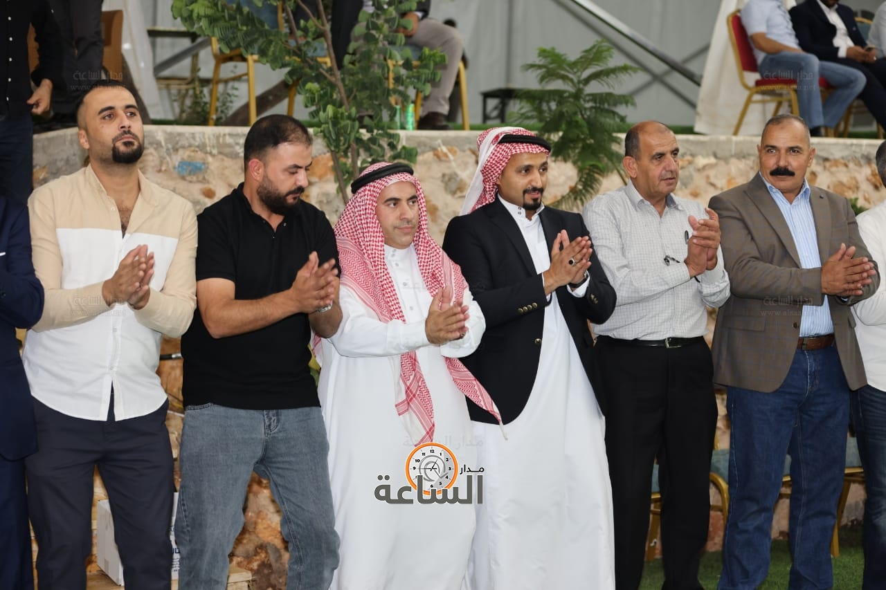 Madar Al-Saa Images 0.38373741443267817