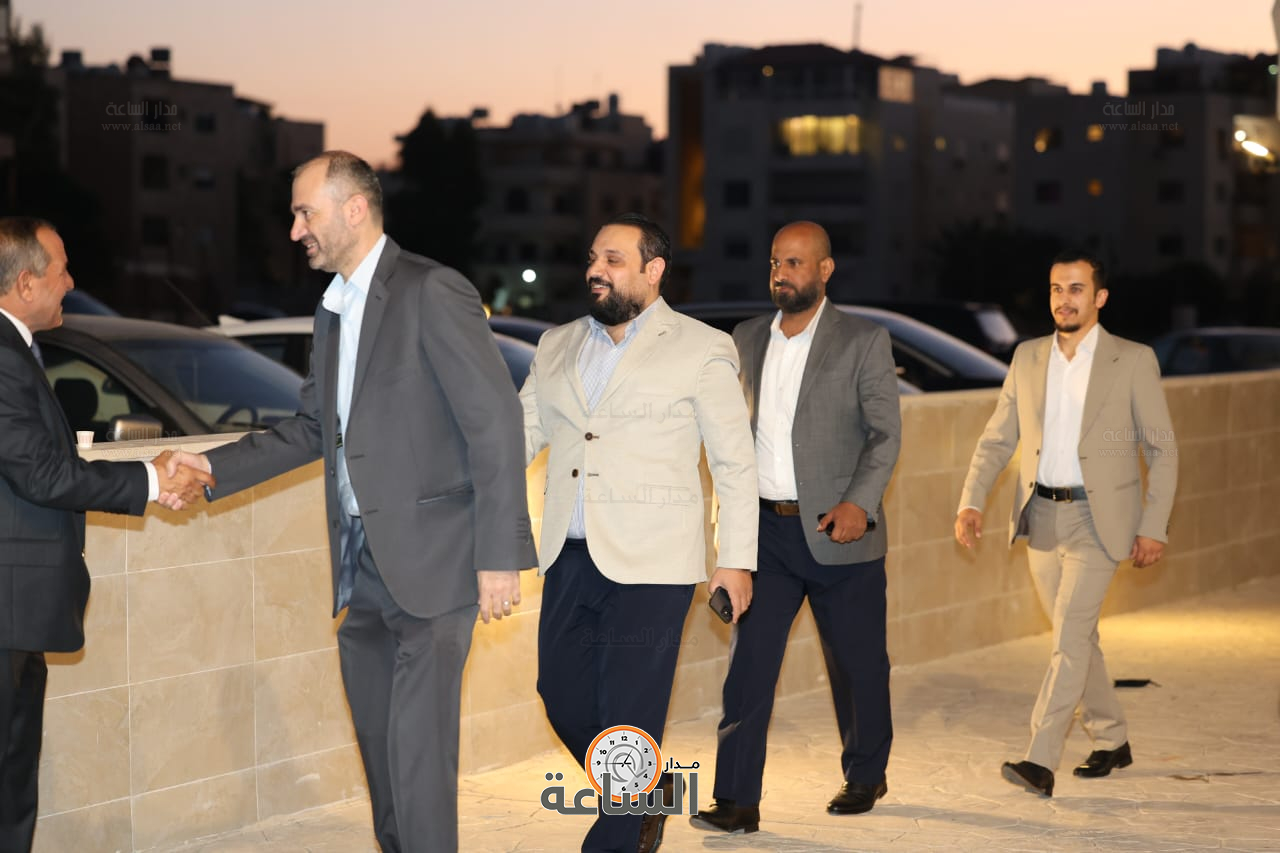 Madar Al-Saa Images 0.11360577839212138