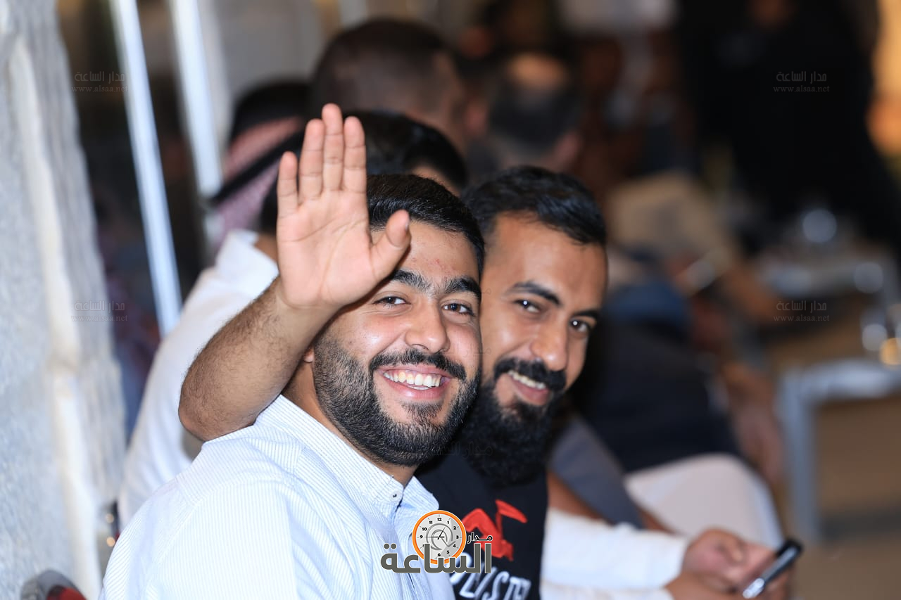 Madar Al-Saa Images 0.3217059393249382