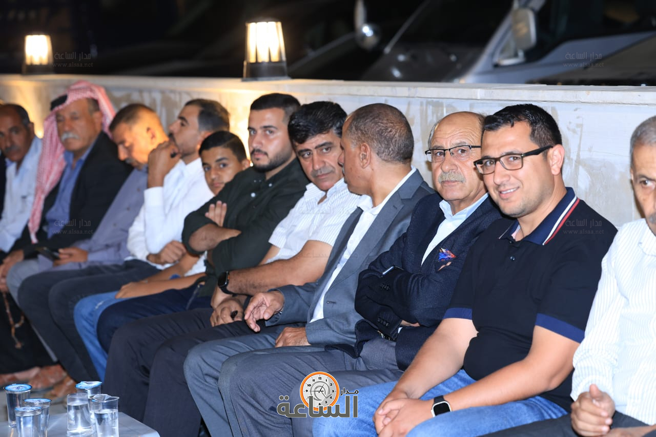 Madar Al-Saa Images 0.47874135747777014