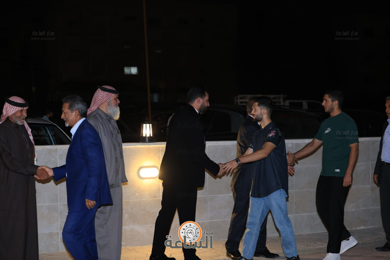 Madar Al-Saa Images 0.955396344493071