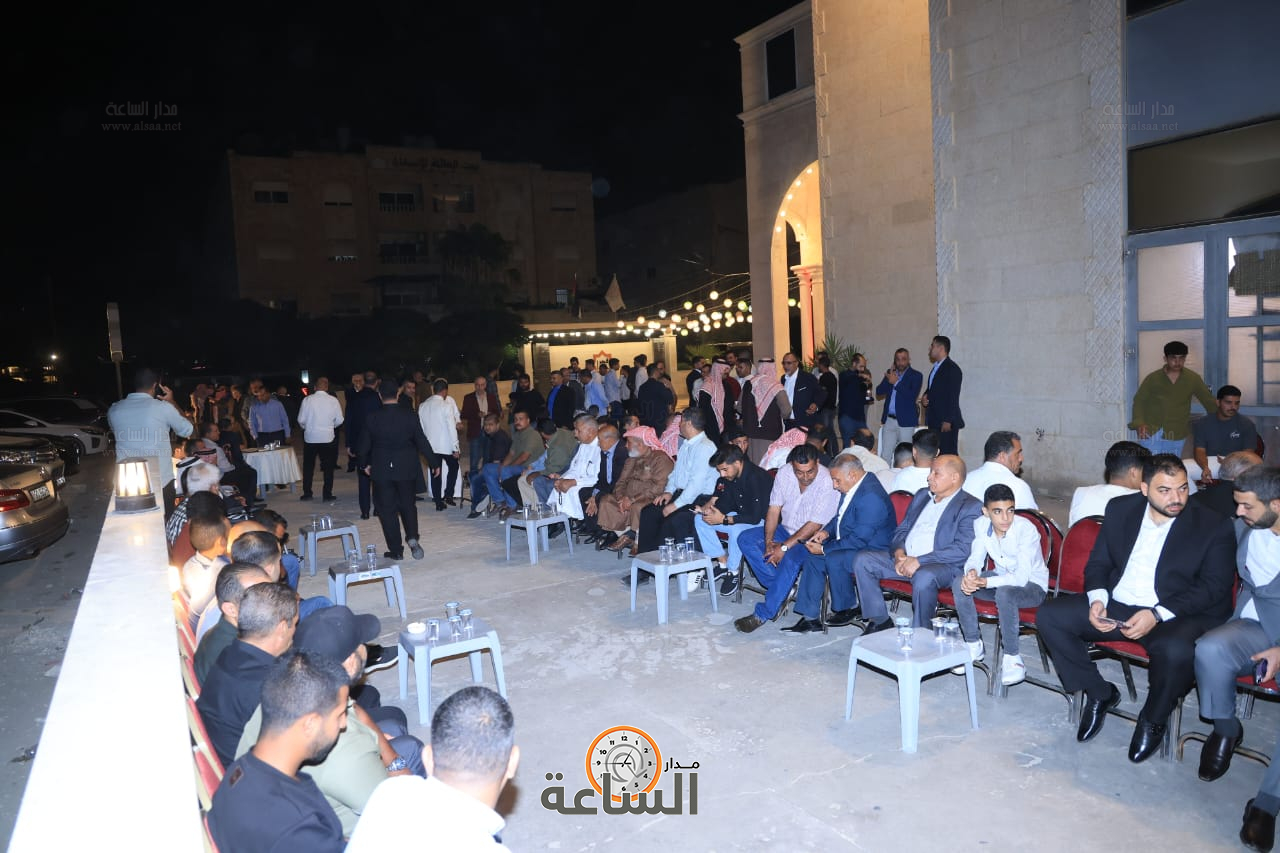 Madar Al-Saa Images 0.6993090560341634