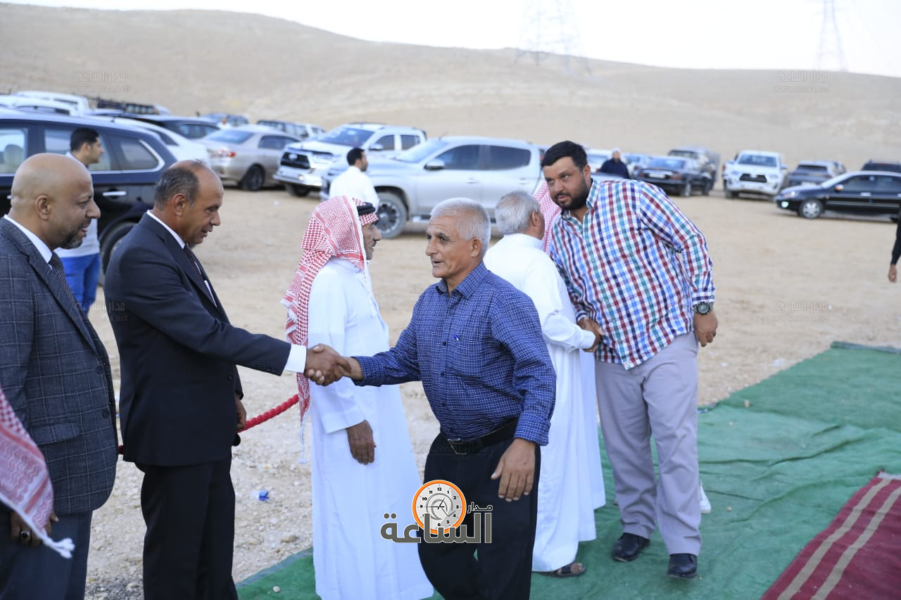 Madar Al-Saa Images 0.7592427637380977