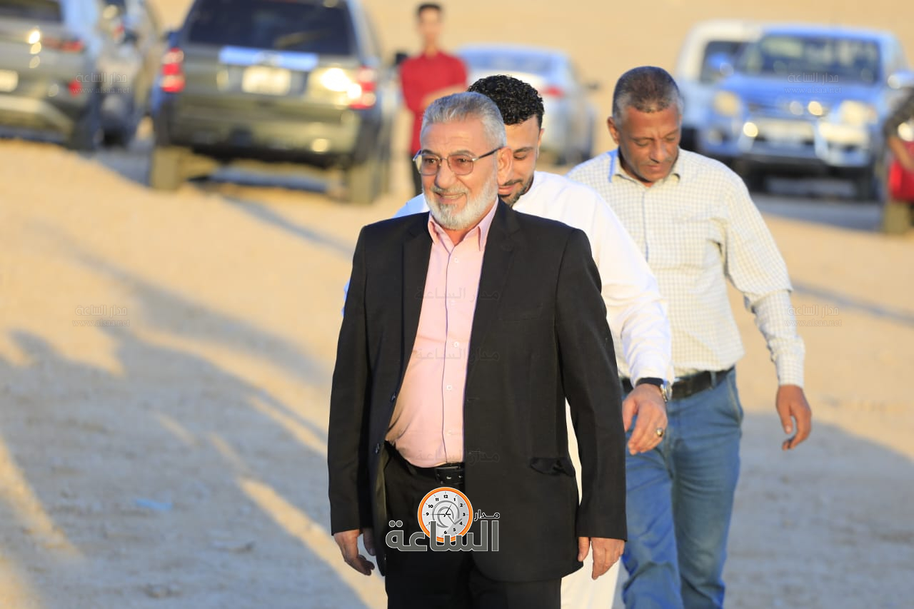 Madar Al-Saa Images 0.39344412445833477