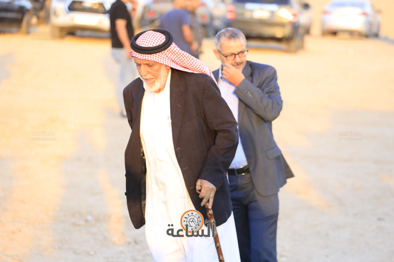 Madar Al-Saa Images 0.4212647309653845