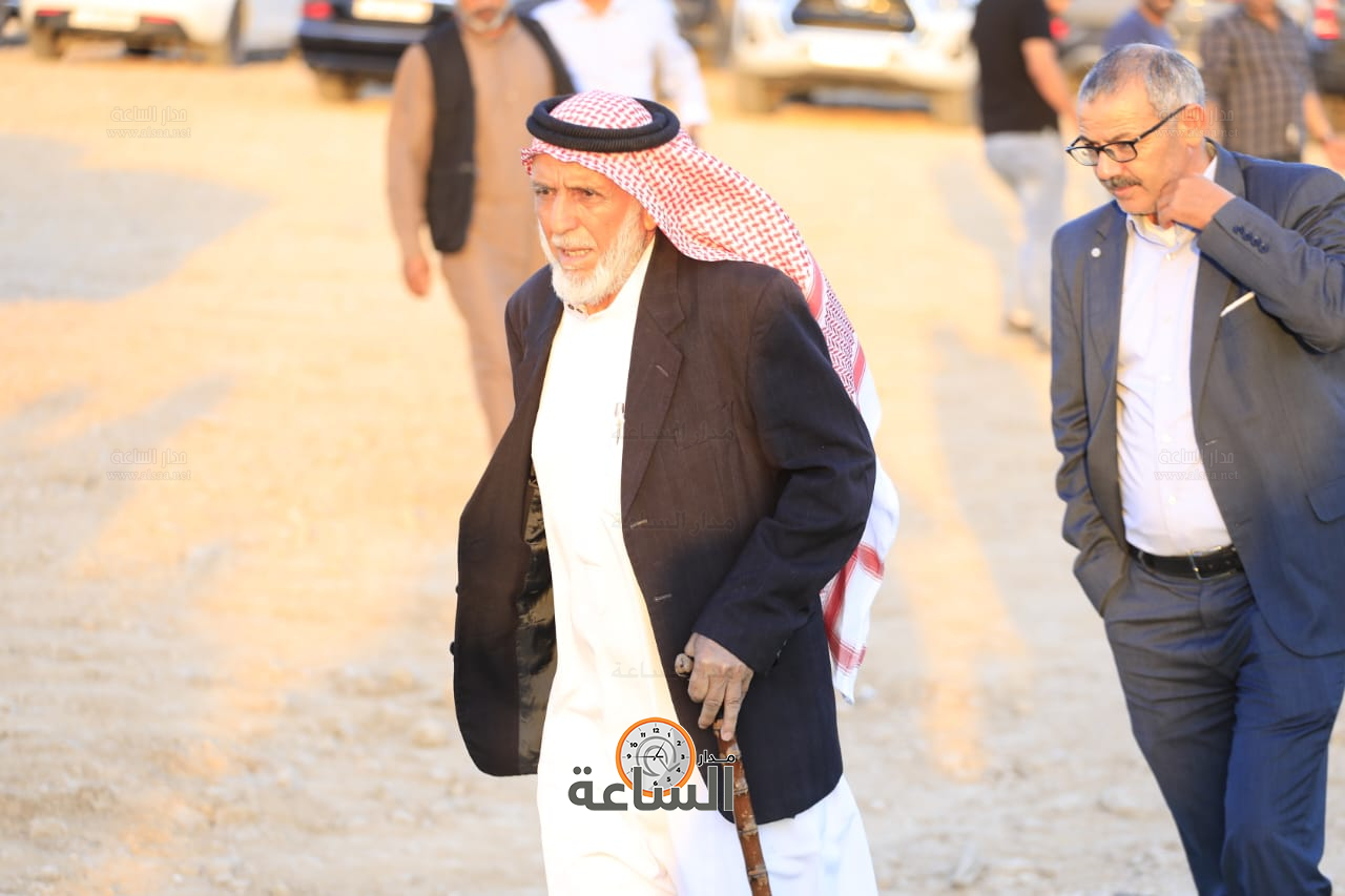 Madar Al-Saa Images 0.4404940914797344