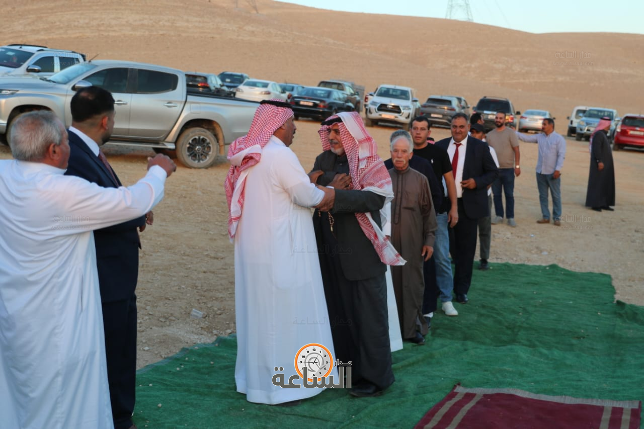 Madar Al-Saa Images 0.4634233562363722